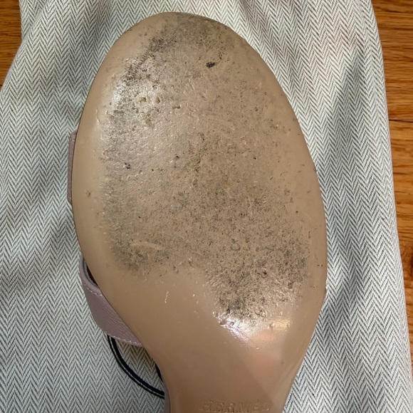 Hermes Oasis Sandal in Rose Porcalaine. Size 37.5 - Picture 14 of 15